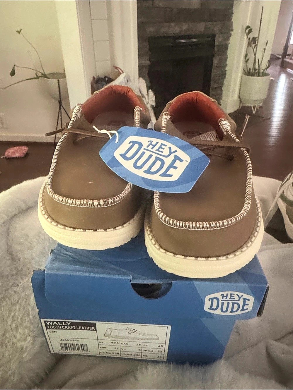 Hey Dude Wally Loafer Leather Boat Shoes Brown US 5 NWT